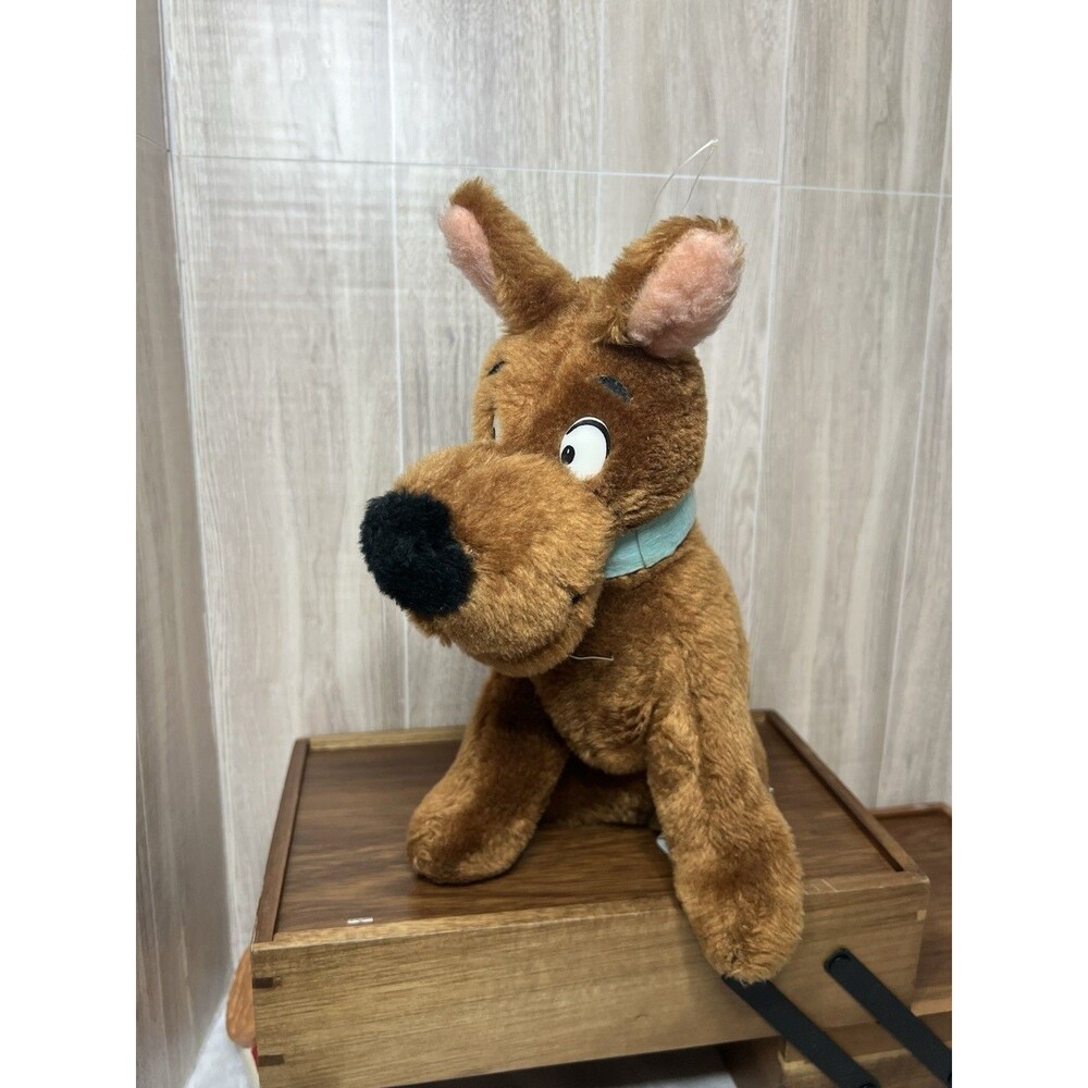 Vintage NWT Scooby Doo 12” Plush 1980 Hanna-Barbera Mighty Star Toys